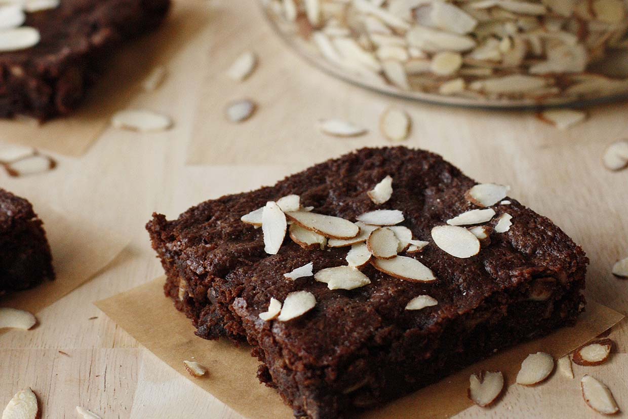 Gluten-Free Almond Brownies (1).jpg
